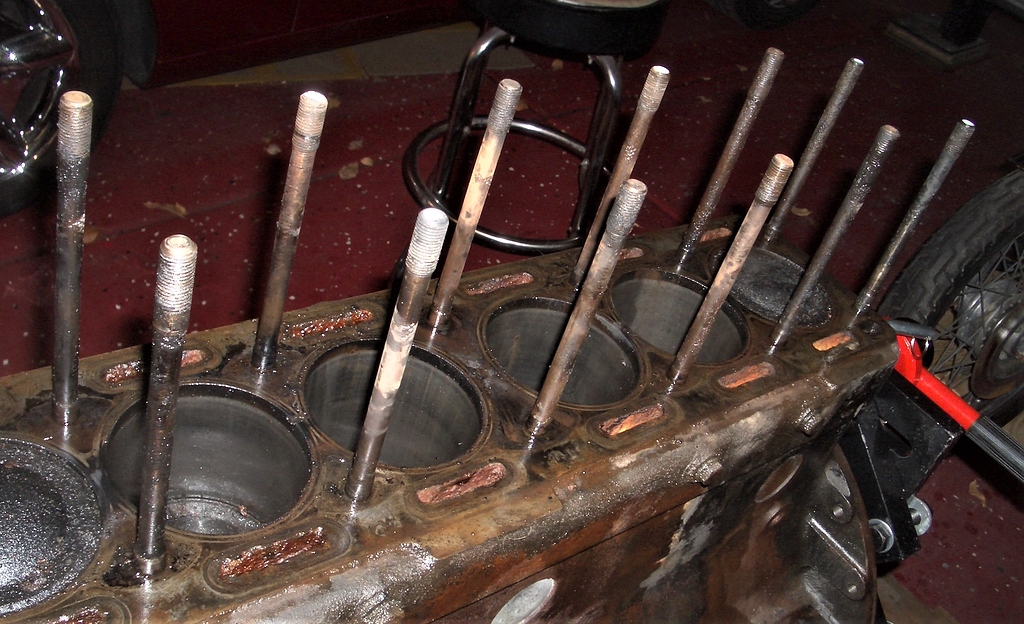 Cylinder Stud Removal XK Engine Jag lovers Forums