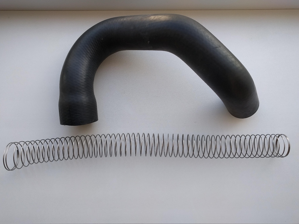 Anticollapse spring for lower radiator hose XJS Jaglovers Forums